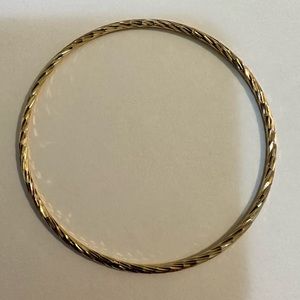 Diamond cut bangle 2mm